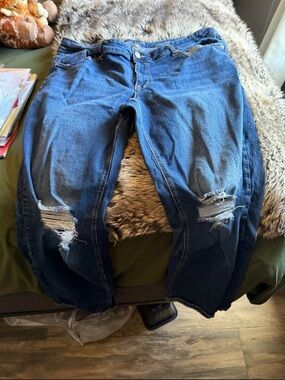 Maurices Blue Denim Jeans with Contrast Stitching